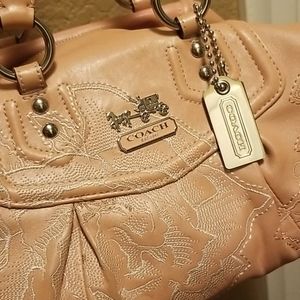 😍 Hand stitched light Pink Leather COACH Satchel